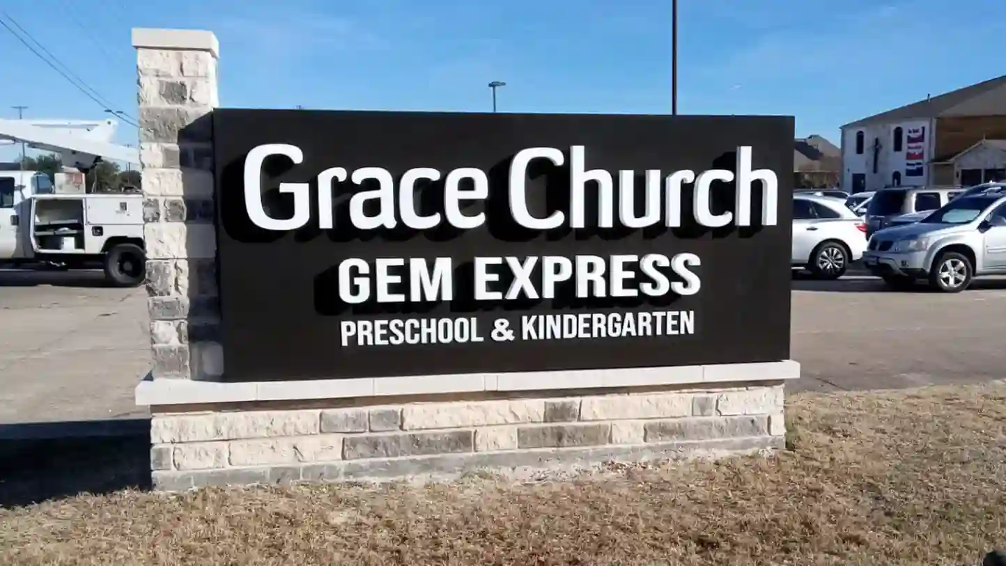 Grace-Church-1600x1200.......