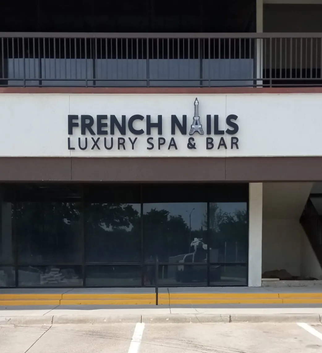 French-Nails-1600x1200-1-1536x1152